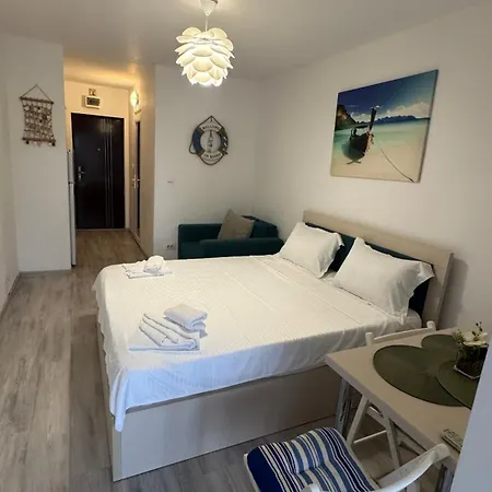 Sab Luxury 2 Дом отдыха Сатурн