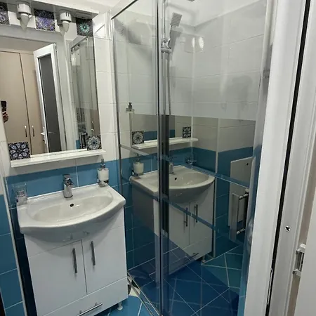 Sab Luxury 2 Holiday home *